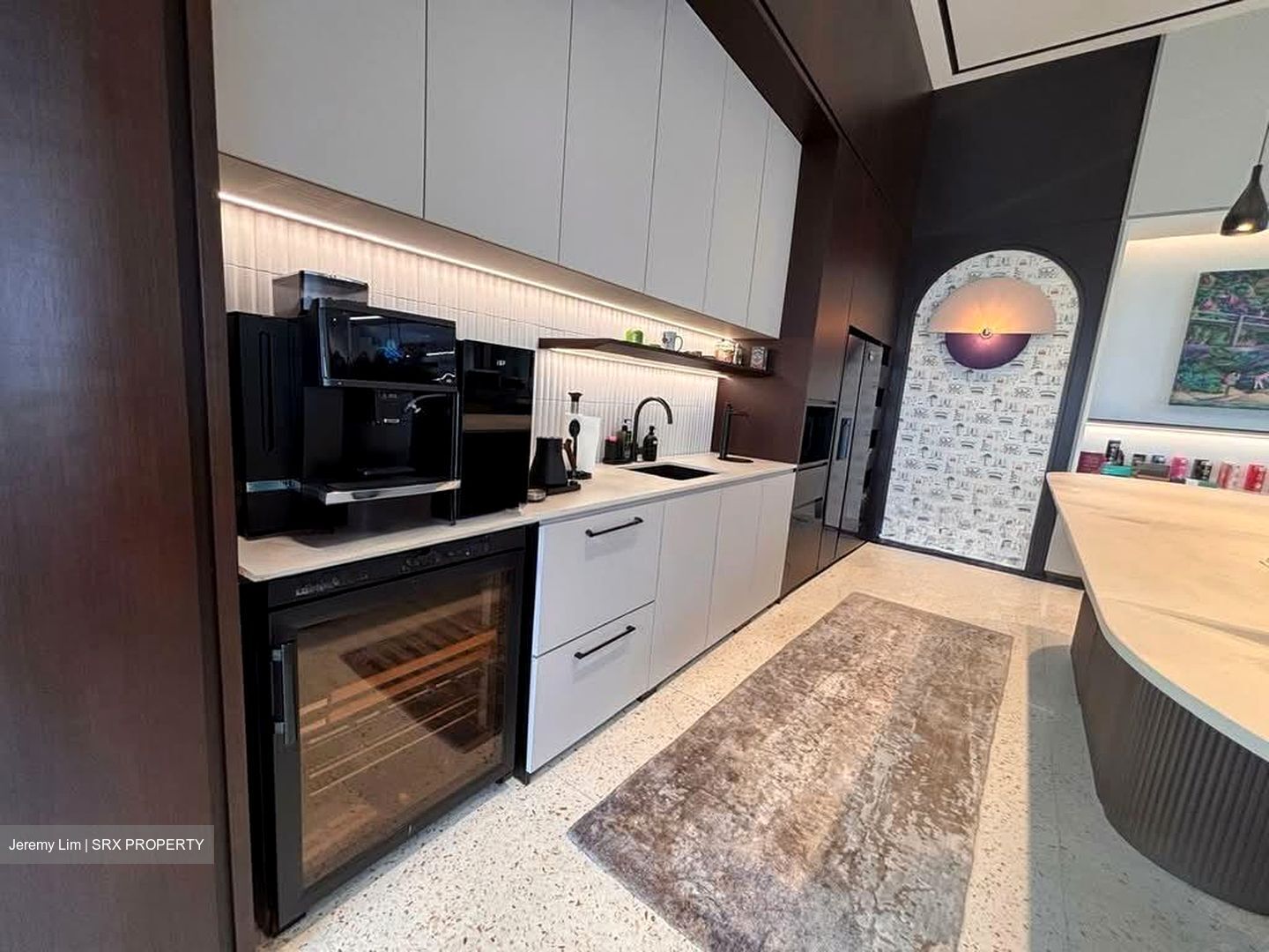 One Raffles Place (D1), Office #556553761